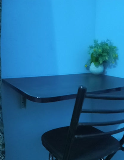Space-Saving Wall-Mounted Floating Desk with foldable brackets