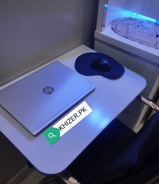 Space-Saving Wall-Mounted Floating Desk with foldable brackets